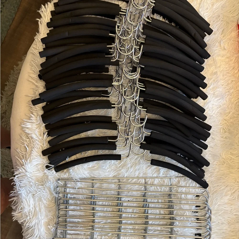 12 Black Non-Slip Hanger Set (Holds 60 pieces)